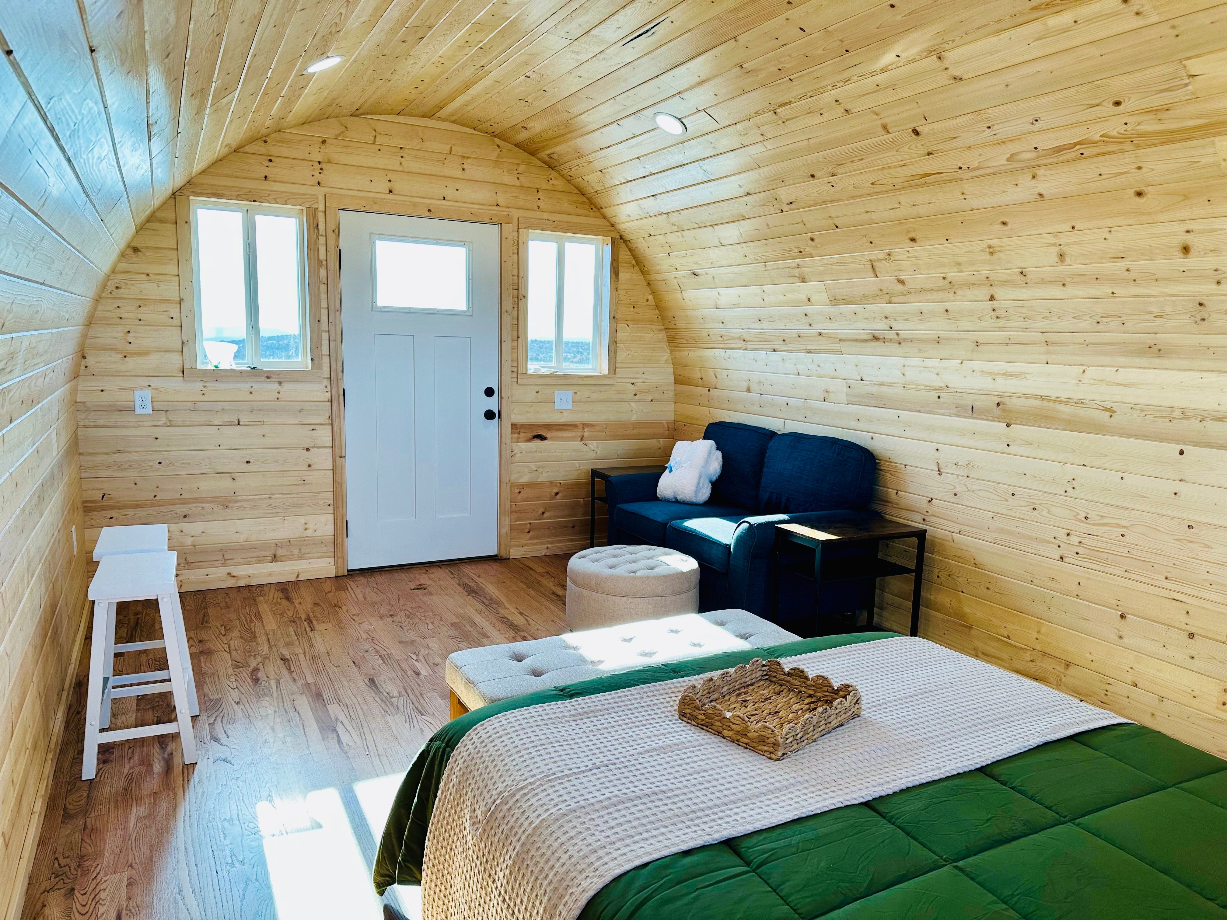 Interior queen 6